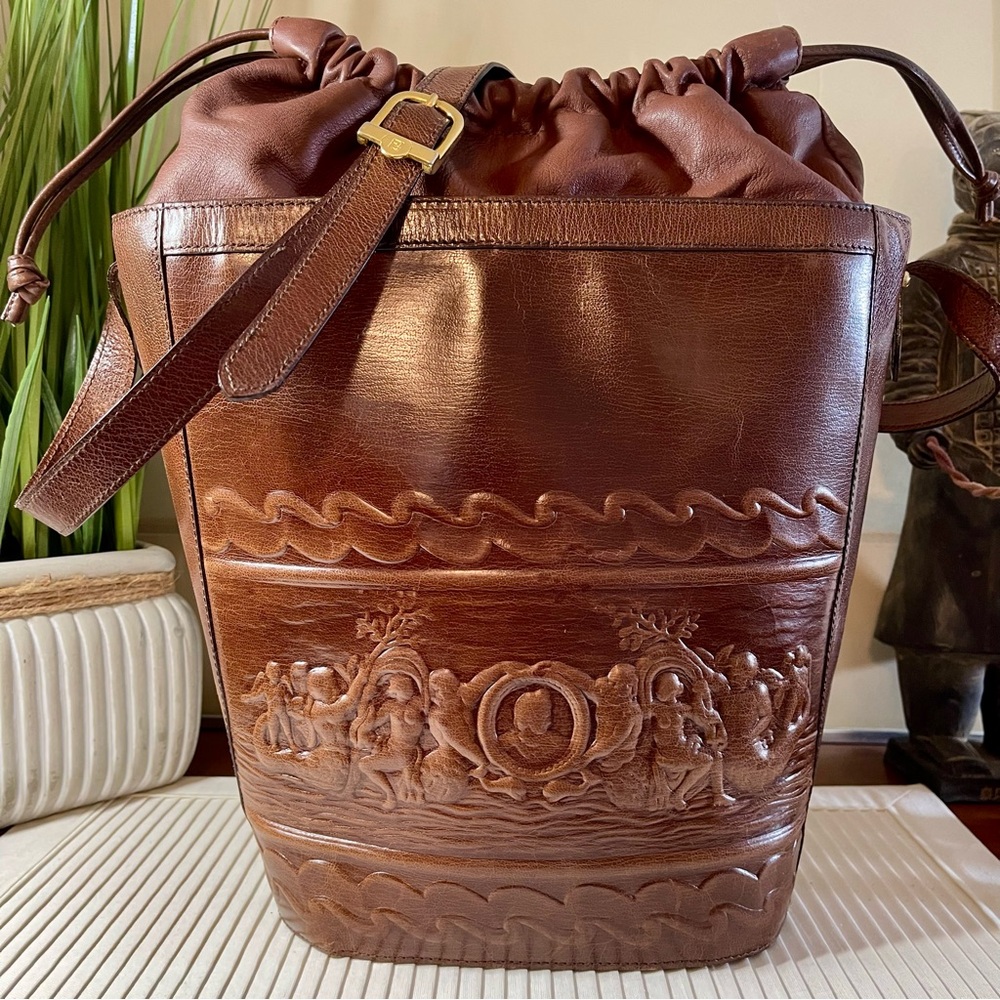 Fendi Ultra Rare Vintage all Leather Bucket Bag, One of a Kind! 40+yrs Old - Picture 17 of 17